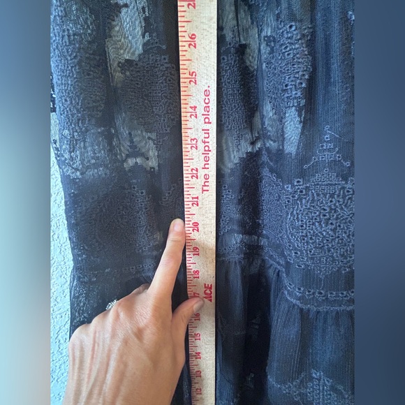 BCBG Max Azria Runway Black Sheer Lace Maxi Dress SZ 6 NWT‎ - Picture 9 of 10